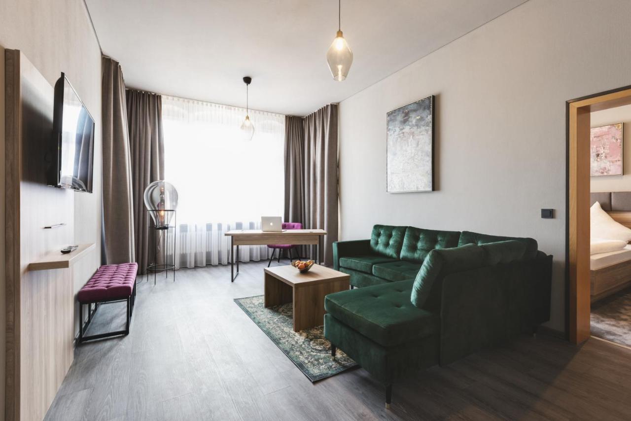 Hotel Das Bischof Таубербішофсгайм Екстер'єр фото